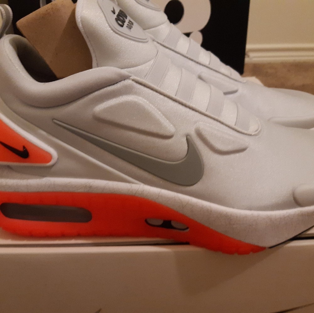 Nike Adapt Auto Max "Infrared"